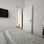 - Location バニャ・ルカ