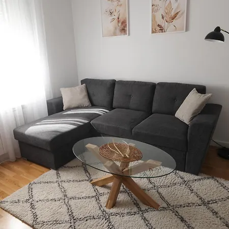 Apartment - Location *