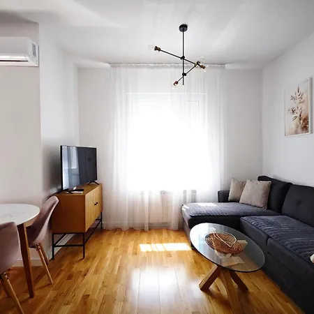 Apartment - Location *